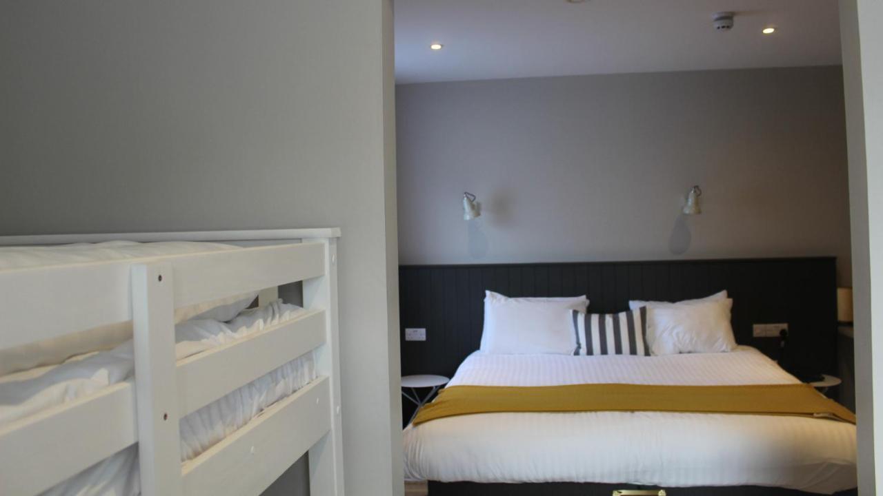 Marine Hotel Ballycastle Kültér fotó
