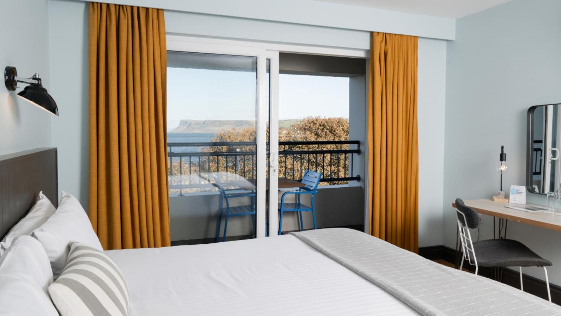 Marine Hotel Ballycastle Kültér fotó